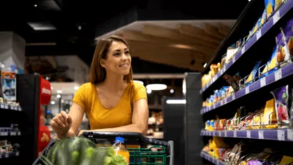 Tactici înșelătoare ale marilor magazine. Cum sunt determinați consumatorii să cumpere mai mult decât au nevoie