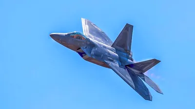 Cei mai interesanți noi comercianți de arme ai lumii. Turcia și Coreea de Sud vând României armament de miliarde de dolari