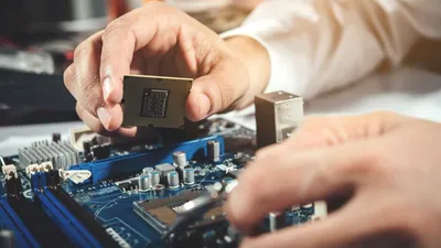 Piața de cipuri bazate pe inteligență artificială va crește cu 30% pe an până în 2030