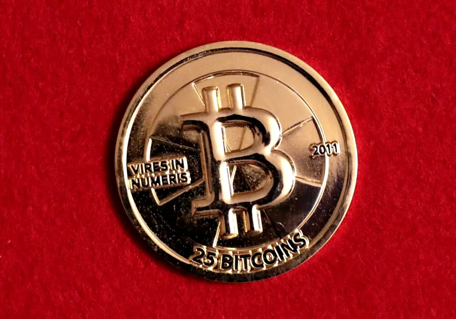 Bitcoin ar putea dispărea treptat? Avertismentul lansat de un investitor miliardar reaprinde dezbaterea despre viitorul criptomonedelor