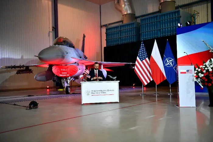 Polonia își modernizează flota de avioane F-16: investiție de 3,8 miliarde de dolari