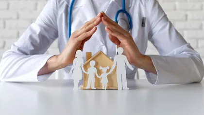 Câți bani alocă românii pentru asigurările de sănătate și de viață