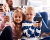 Ce vor să devină copiii din Generația Alpha. Meseriile visate în funcție de gen, de la știință la social media