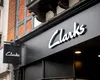 Clarks, un gigant de pe high street a concediat peste 1.200 de angajați după o pierdere șocantă de 100 de milioane de lire