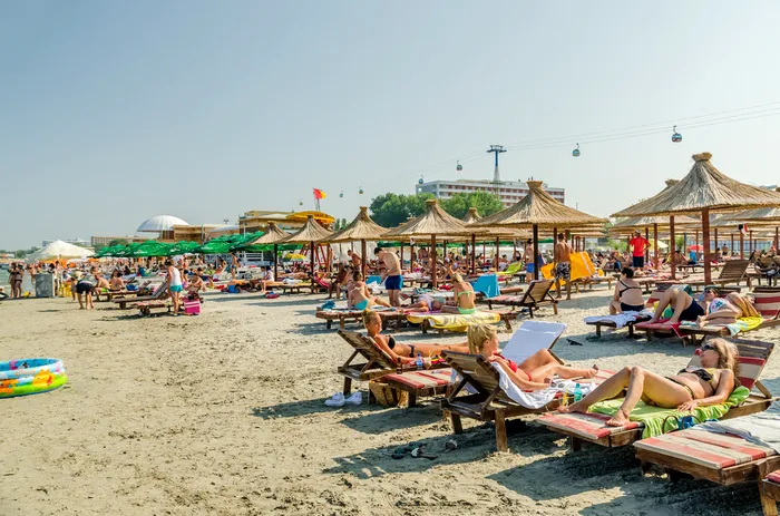 Tarife mai mici pe litoral la final de august: vacanțe cu până la 20% mai accesibile