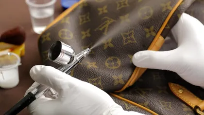 Cum subminează TikTok industria modei. Videoclipurile cu genți „Made in China” pun în dificultate marile branduri de lux