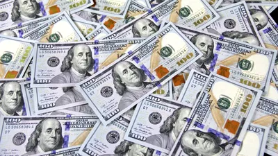 România nu-și mai poate permite consumul pe datorie. 84 de miliarde de euro ajung la scadență până în 2030