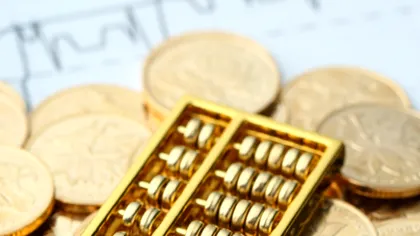 Aur sau acțiuni? Cât ai fi primit acum dacă investeai 10.000 de dolari cu 25 de ani de urmă în cele două opțiuni