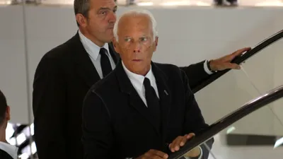 La 91 de ani, Giorgio Armani anunță că revine în lumina reflectoarelor. Ce înseamnă asta pentru imperiul care îi poartă numele
