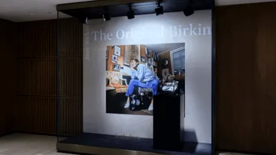 Prima geantă Birkin creată de Hermes, vândută la licitație pentru o sumă record
