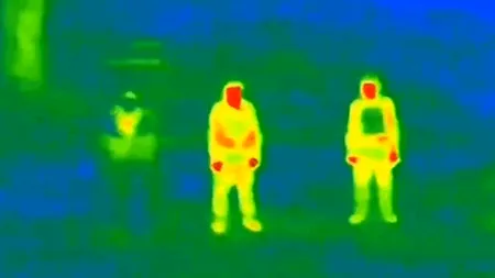 Hainele „termice anti-dronă” ale soldaților ruși îi fac de fapt și mai vizibili pentru atacuri