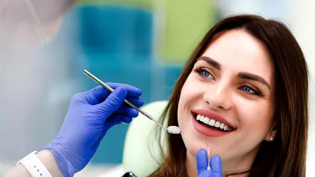 „Dinți perfecți la preț mic?” Riscurile ascunse ale unui tratament stomatologic care lasă pacienții cu traume și mii de euro pierduți