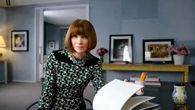 Anna Wintour, redactor-șef Vogue, părăsește scena modei cu o avere estimată la 36,5 milioane de lire sterline