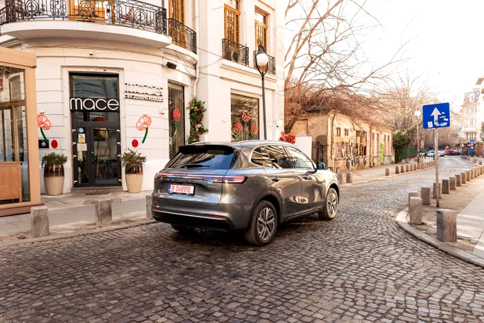 Noul Geely Starray EM-i a ajuns în România. Cât costă SUV-ul PHEV?