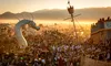Burning Man, fantezia anti-capitalistă din deșert, se află într-o situație ironică: are nevoie de bani