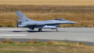 România primește trei noi avioane de luptă F-16 din Norvegia