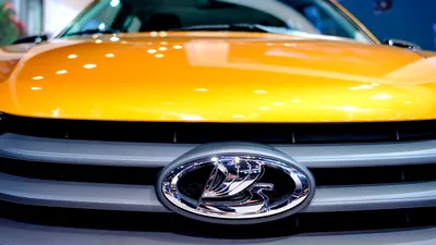 Cel mai mare producător auto din Rusia estimează o scădere a vânzărilor cu 25% pe piața locală