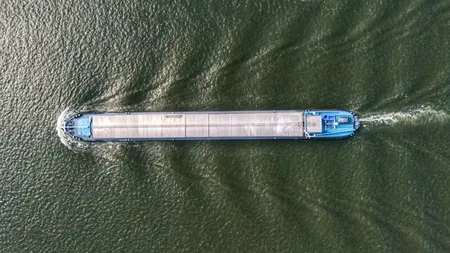 De ce vizează hackerii transportul maritim global?