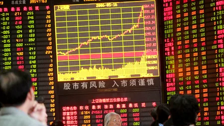 China a atras consumatorii din întreaga lume cu prețurile mașinilor, electronicelor și articolelor de modă. Ce vor face investitorii? Bursa chineză este de 3 ori mai ieftină decât cea americană