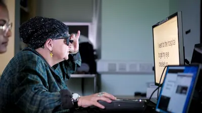 Implantul electronic care redă vederea persoanelor oarbe, cu o rată de succes de 84%