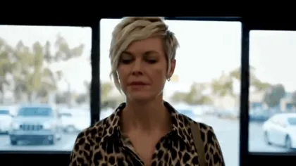 Karen: Unleashed. Stereotipul clientului etern nemulțumit a devenit erou de comedie realizată 100% cu AI