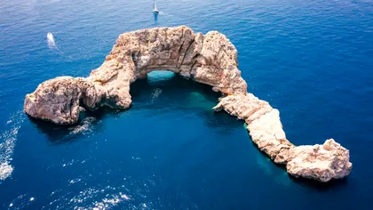 De la Ibiza, spre Dolomiți: verile fierbinți și turismul de masă amenință economiile Europei