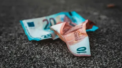Lumea bogată se confruntă cu o inflație dureroasă
