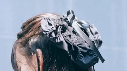 Afacerea bizară care a transformat chiloții de damă în clame de păr