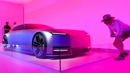 Donald Trump atacă noul Jaguar 