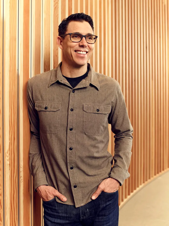 Rivian copiază rețeta Tesla: pachet salarial uriaș pentru CEO-ul său