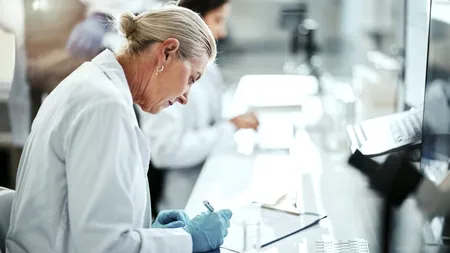 Europa pierde teren în industria farmaceutică: presiunea combinată a SUA și Chinei schimbă echilibrul global