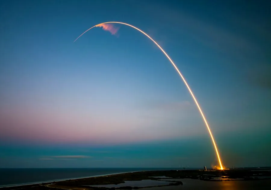 SpaceX intră în istorie: cel mai mare IPO din lume îl transformă pe Elon Musk într-un fenomen financiar fără precedent