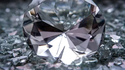 Cum și-a pierdut strălucirea industria diamantelor. Revoluție în laborator: o piatră veche de miliarde de ani, recreată în șapte zile