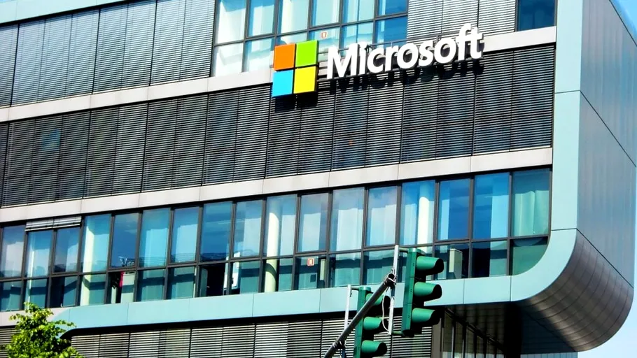 Microsoft anunță concedieri masive. Aproximativ 9.000 de angajați afectați în cea mai recentă rundă de reduceri