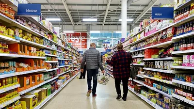 Un retailer de top își vinde hypermarketurile dintr-o mare țară europeană