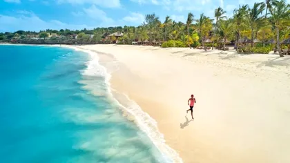 Cum reușesc turiștii să își adapteze planurile de călătorie la incertitudini geopolitice, fluctuații valutare și caniculă extremă