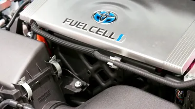 Penurie de uleiuri de motor în industria auto. Războiul din Orientul Mijlociu perturbă aprovizionarea