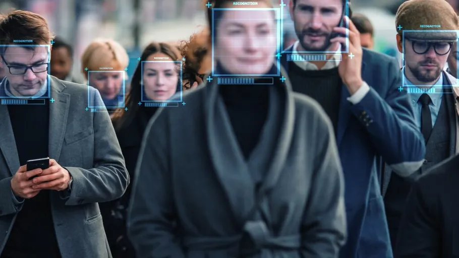 Big Brother pe steroizi: Camerele de recunoaștere facială live devin tot mai dese în Marea Britanie și pun pe jar apărătorii drepturilor civile
