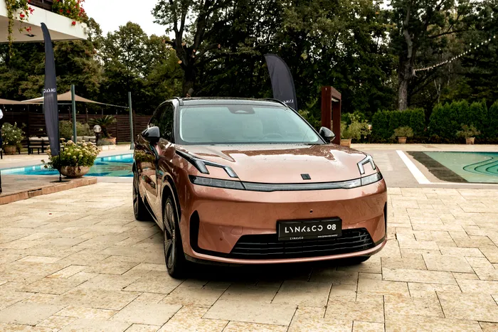 Românii își îndreaptă tot mai mult atenția către mașini chinezești