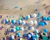 Franța interzice, începând de azi, fumatul pe plaje și în parcuri – pas strategic spre o „generație fără tutun”
