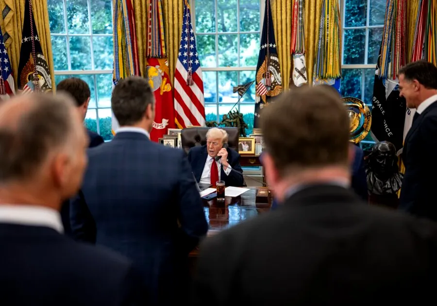 Securizarea Strâmtorii Hormuz aprinde spiritele în NATO. Mark Rutte transmite mesajul lui Trump către aliații europeni: „Se așteaptă la angajamente și acțiuni concrete”