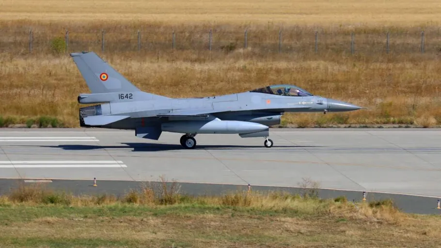 România primește trei noi avioane de luptă F-16 din Norvegia