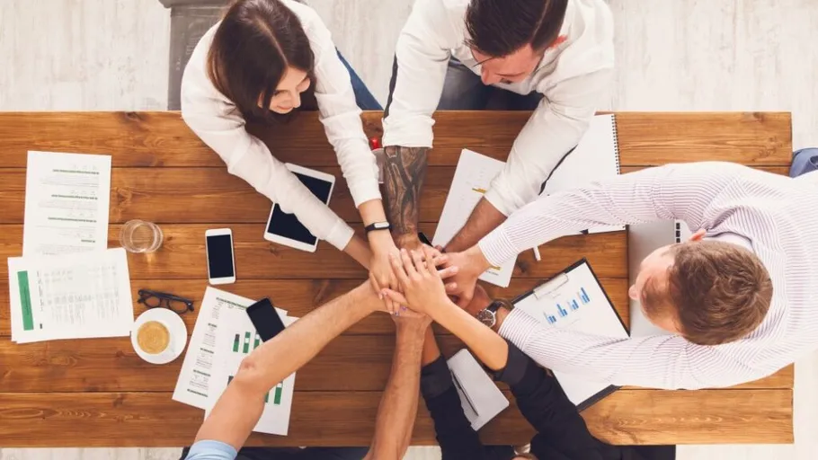 Firmele reiau puternic bugetele pentru evenimente corporate în 2025. Victor Făgăreșeanu: „E foarte important de văzut cine cine este beneficiarul” VIDEO