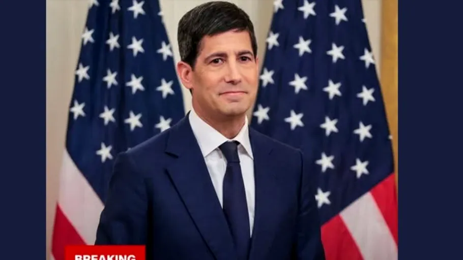 Kevin Warsh preia șefia FED într-un climat tensionat. Avertisment de la vârful politicii monetare a SUA: „E o nebunie să vorbești despre reduceri de dobândă în viitorul apropiat”