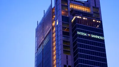 Clienții First Bank primesc clarificări după fuziunea cu Intesa Sanpaolo. Ce trebuie făcut pentru reactivarea serviciilor