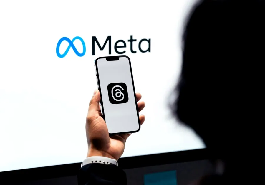 Meta intră într-o nouă eră: angajații devin sursă directă pentru antrenarea inteligenței artificiale