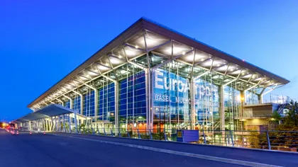 Care este aeroportul european situat la intersecția a trei țări? Ai acces comun în Franța, Germania și Elveția