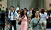 Modelul salarial progresiv aduce o majorare salarială de cel puțin 130 SGD pe lună pentru lucrătorii din retail, în Singapore