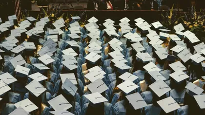 De la cercetări pentru front, la descoperirea structurii ADN-ului: istoria învățământului superior american arată de ce au devenit universitățile atât de vulnerabile la amenințările guvernamentale