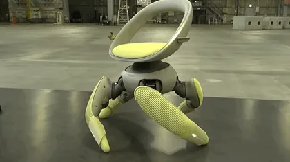 Toyota a dezvăluit scaunul care merge. Invenția promite libertate totală pentru persoanele cu mobilitate redusă